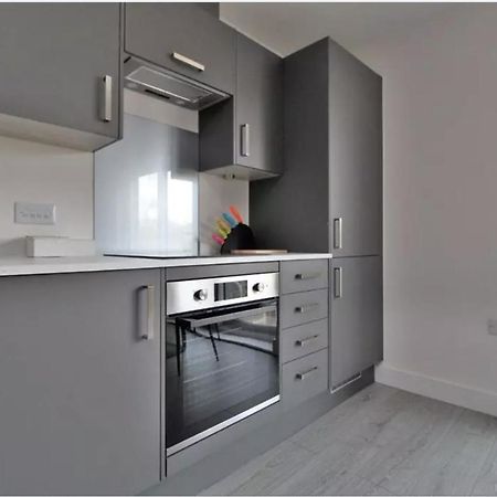 2 Bedroom City Centre Apartment In Hemel Hempstead Eksteriør billede