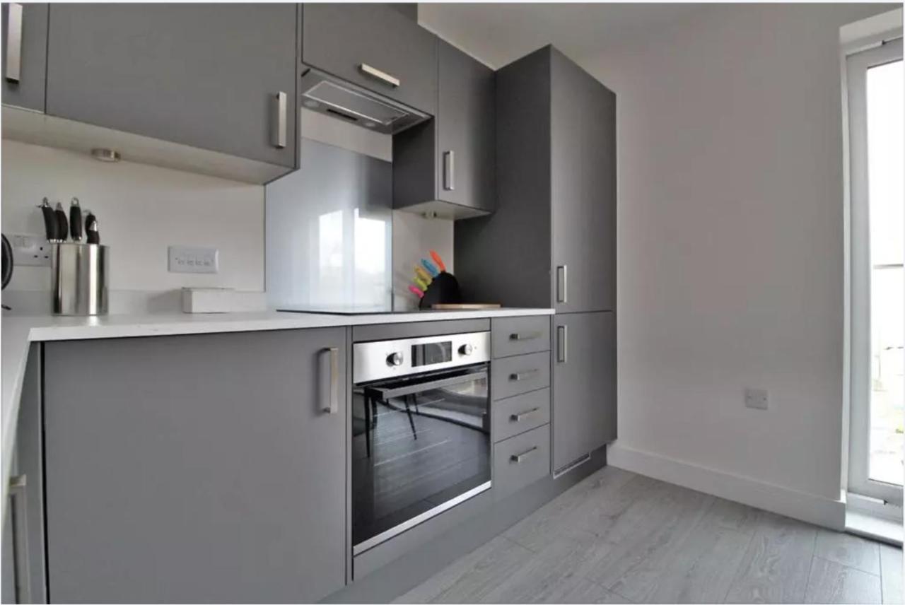 2 Bedroom City Centre Apartment In Hemel Hempstead Eksteriør billede